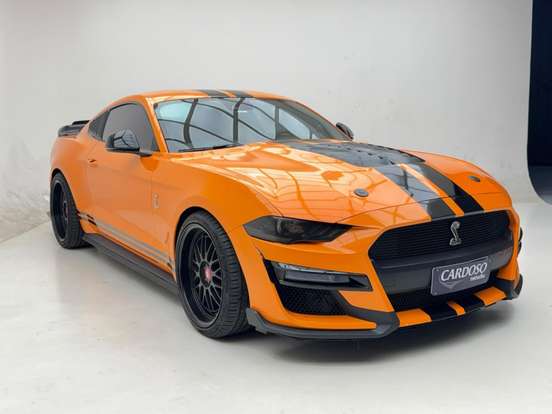 FORD-MUSTANG-2018