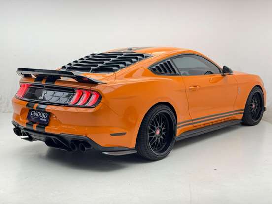 FORD-MUSTANG-2018