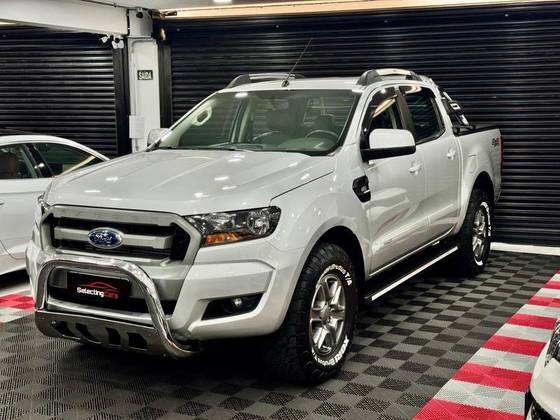 FORD RANGER 2.2 XLS 4X4 CD 16V DIESEL 4P AUTOMÁTICO