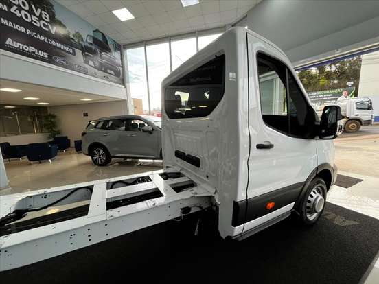 FORD-TRANSIT-2023