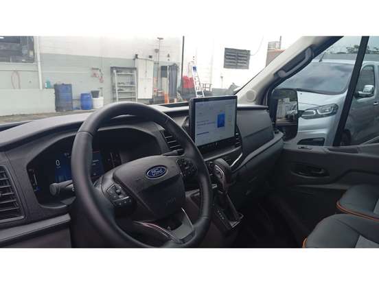 FORD-TRANSIT-2.0 ECOBLUE DIESEL MINIBUS 17+1 L4H3 AUTOMÁTICO FORD-TRANSIT-2026