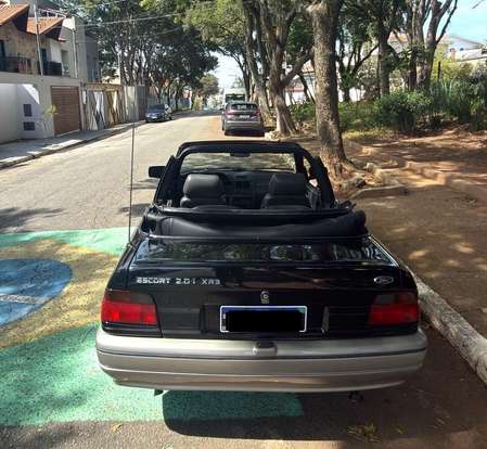 FORD-ESCORT-1994