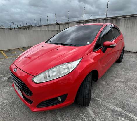 FORD-FIESTA-2014