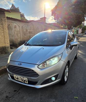 FORD FIESTA 1.6 SE HATCH 16V FLEX 4P POWERSHIFT