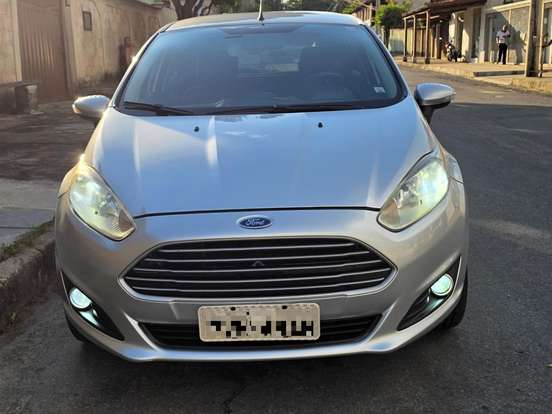 FORD-FIESTA-1.6 SE HATCH 16V FLEX 4P POWERSHIFT FORD-FIESTA-2014
