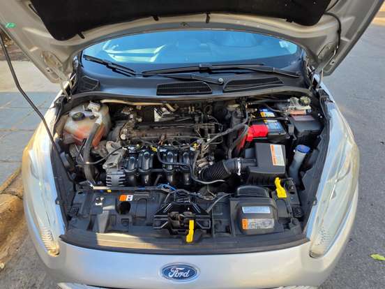 FORD-FIESTA-1.6 SE HATCH 16V FLEX 4P POWERSHIFT FORD-FIESTA-2014