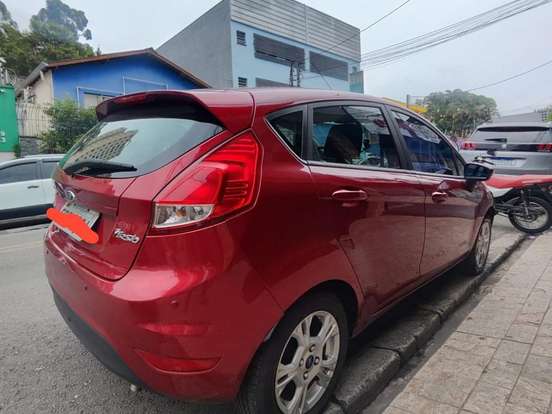 FORD-FIESTA-1.6 SE HATCH 16V FLEX 4P POWERSHIFT FORD-FIESTA-2014