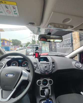 FORD-FIESTA-2014