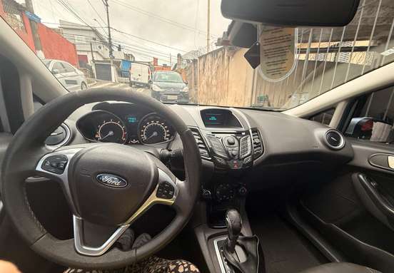 FORD-FIESTA-2014
