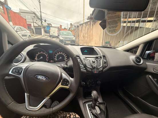 FORD-FIESTA-1.6 TITANIUM HATCH 16V FLEX 4P POWERSHIFT FORD-FIESTA-2014