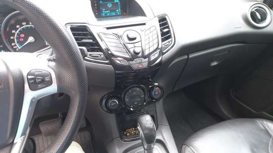 FORD-FIESTA-2013