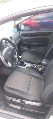 FORD-FOCUS-2012