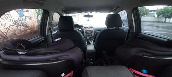 FORD-FOCUS-2012