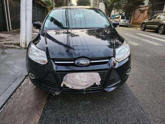 FORD-FOCUS-2013