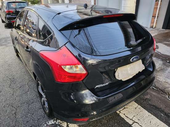 FORD-FOCUS-2013