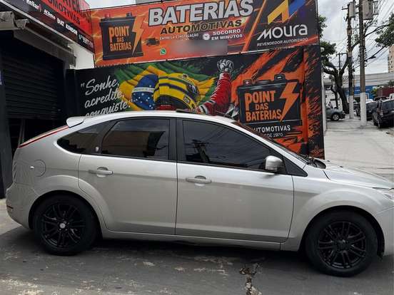 FORD-FOCUS-2.0 GHIA 16V GASOLINA 4P AUTOMÁTICO FORD-FOCUS-2008