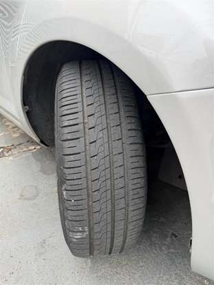 FORD-FOCUS-2008