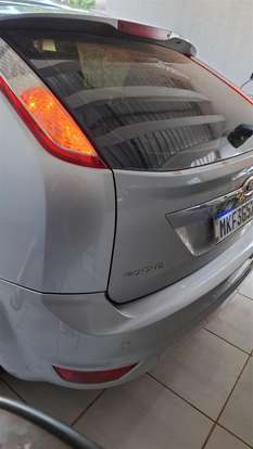 FORD-FOCUS-2012