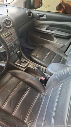 FORD-FOCUS-2012