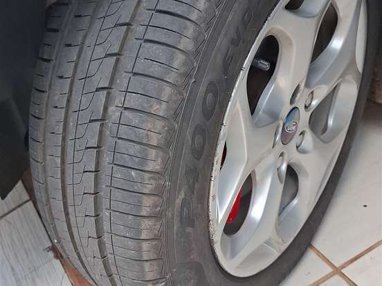FORD-FOCUS-2.0 TITANIUM HATCH 16V FLEX 4P AUTOMÁTICO FORD-FOCUS-2012