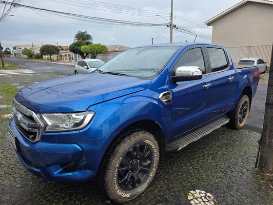 FORD RANGER 3.2 XLT 4X4 CD 20V DIESEL 4P AUTOMÁTICO