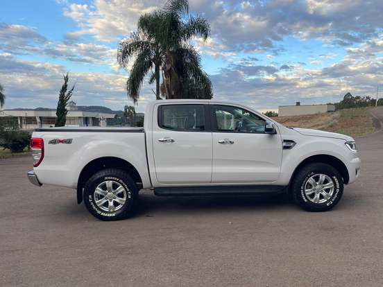 FORD-RANGER-3.2 XLT 4X4 CD 20V DIESEL 4P AUTOMÁTICO FORD-RANGER-2023