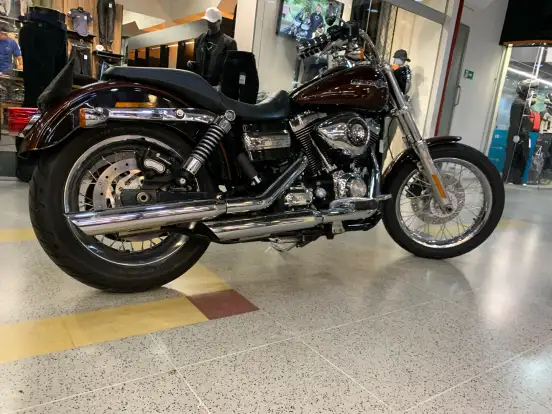 HARLEY-DAVIDSON-DYNA SUPER GLIDE CUSTOM HARLEY-DAVIDSON-DYNA SUPER GLIDE CUSTOM-2011