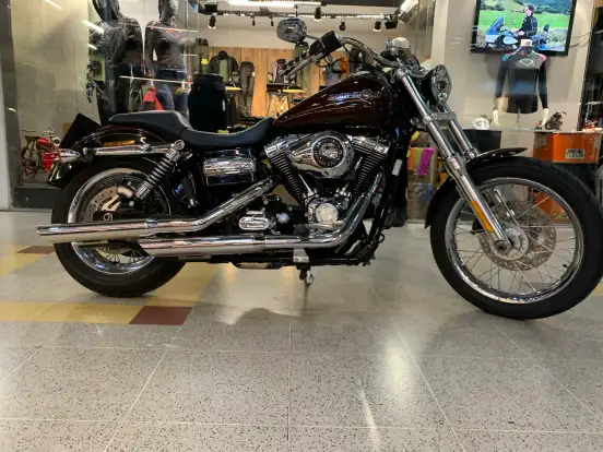 HARLEY-DAVIDSON-DYNA SUPER GLIDE CUSTOM HARLEY-DAVIDSON-DYNA SUPER GLIDE CUSTOM-2011