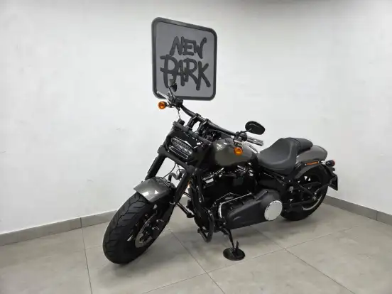 HARLEY-DAVIDSON-SOFTAIL FAT BOB 107-2018