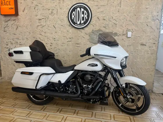 HARLEY-DAVIDSON STREET GLIDE SPECIAL 