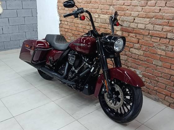 HARLEY-DAVIDSON ROAD GLIDE SPECIAL 