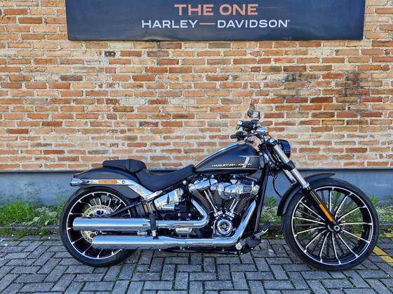 HARLEY-DAVIDSON SOFTAIL BREAKOUT 