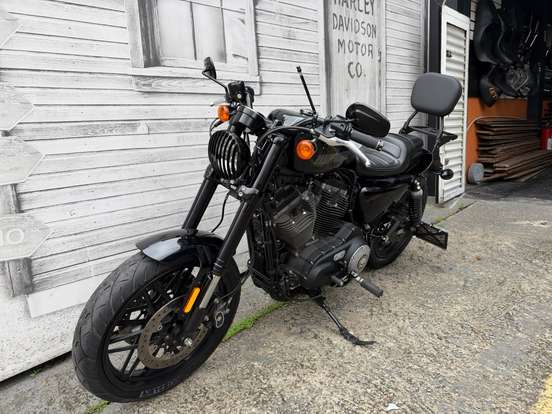 HARLEY-DAVIDSON-SPORTSTER ROADSTER-2018