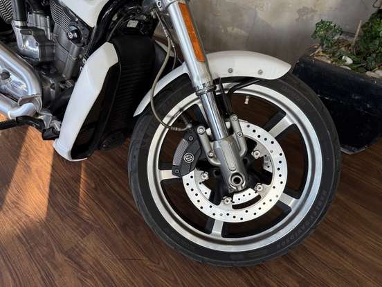 HARLEY-DAVIDSON-V-ROD MUSCLE HARLEY-DAVIDSON-V-ROD MUSCLE-2012