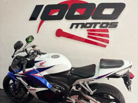 HONDA-CBR 600RR HONDA-CBR 600RR-2011