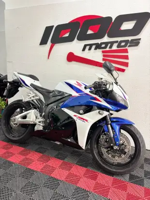 HONDA-CBR 600RR-2011