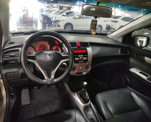 HONDA-CITY-2010