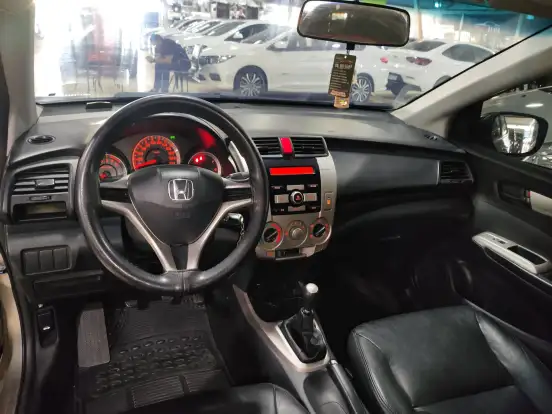 HONDA-CITY-1.5 LX 16V FLEX 4P MANUAL HONDA-CITY-2010