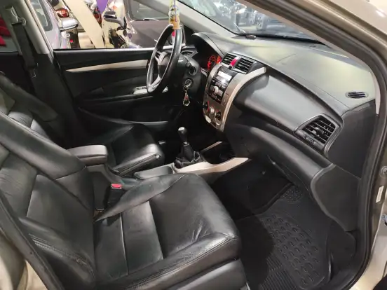 HONDA-CITY-1.5 LX 16V FLEX 4P MANUAL HONDA-CITY-2010