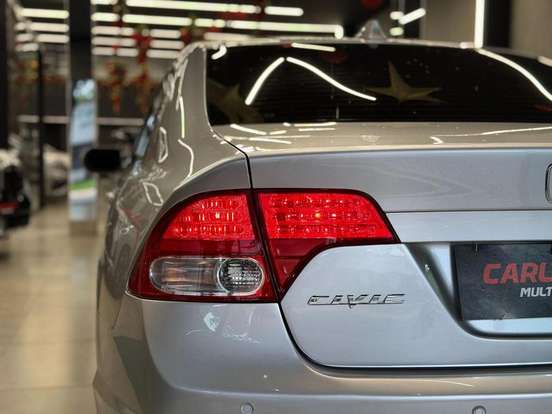 HONDA-CIVIC-2010