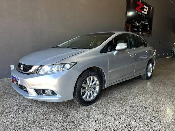 HONDA CIVIC 1.8 LXS 16V FLEX 4P AUTOMÁTICO