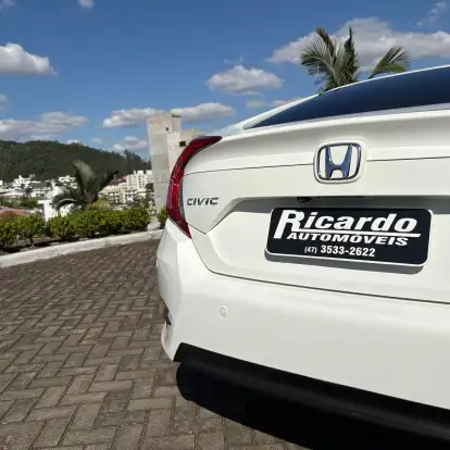 HONDA-CIVIC-2018