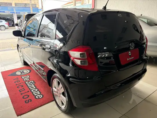 HONDA-FIT-2009