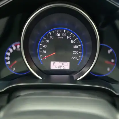 HONDA-FIT-2016