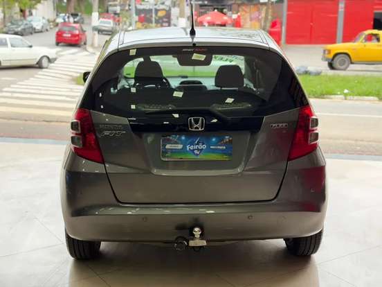 HONDA-FIT-2009