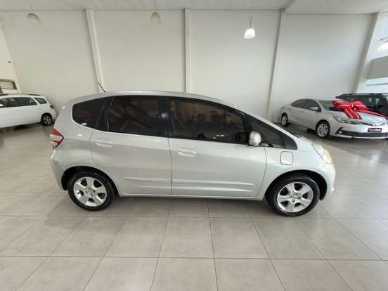 HONDA-FIT-2009