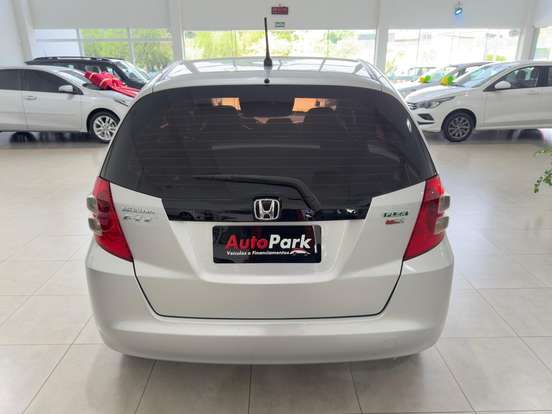 HONDA-FIT-2009