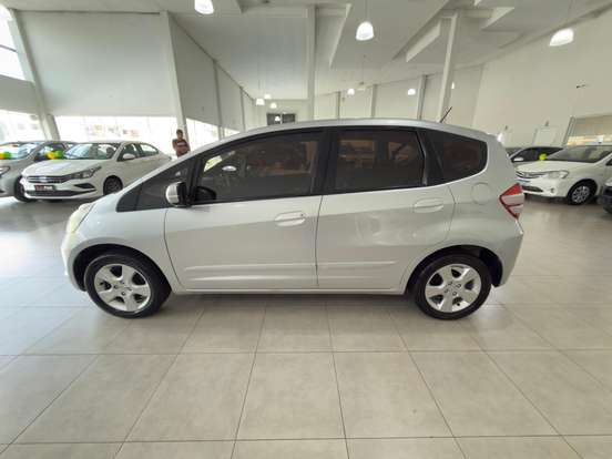HONDA-FIT-2009
