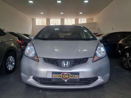HONDA-FIT-2010