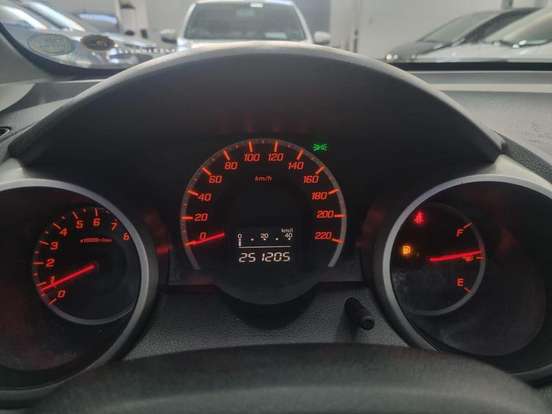 HONDA-FIT-1.4 LX 16V FLEX 4P MANUAL HONDA-FIT-2010